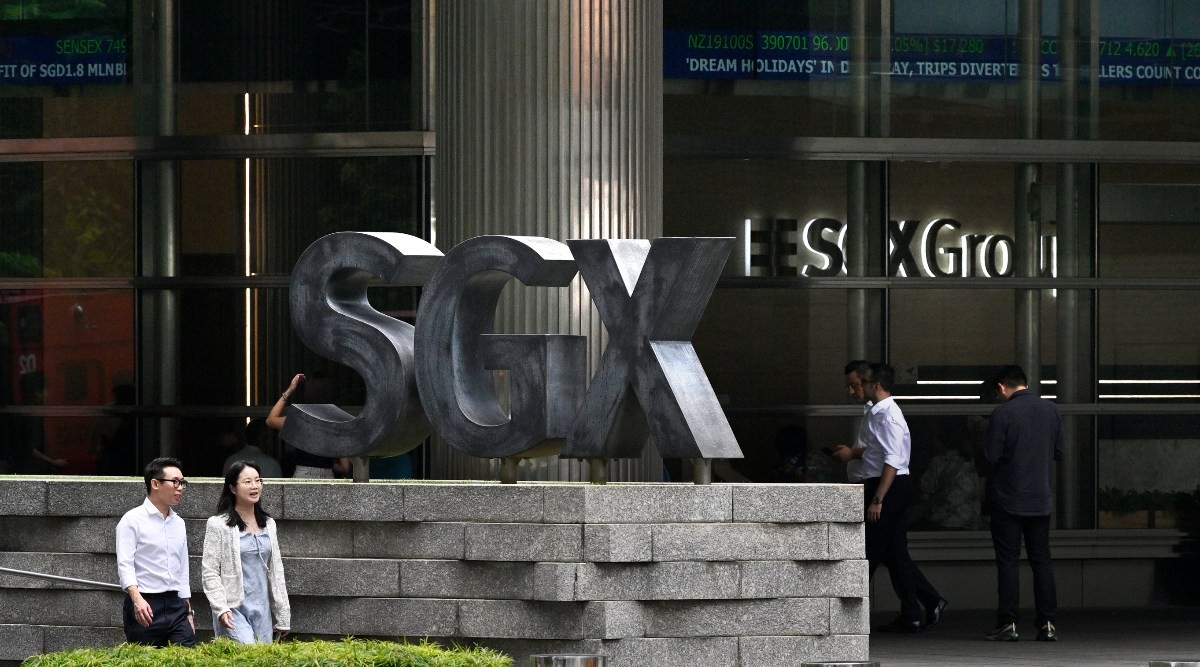 Valuing non-bank and non-REIT STI constituents